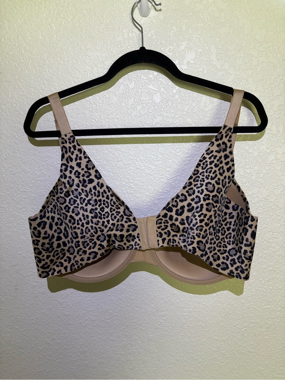 🐆Soma Leopard Print Vanishing Back Full Coverage Bra🐆 - Picture 2 of 3